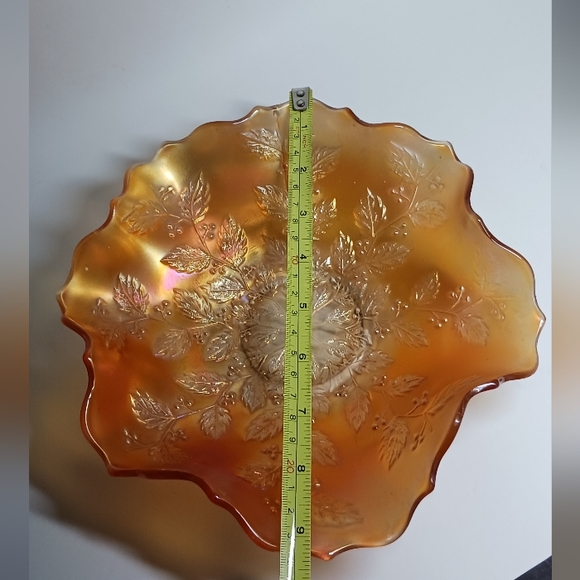 Fenton Ruffled Edge Bowl Holly Berry Marigold Carnival Glass Iridescent Leaf 9" - Picture 4 of 9